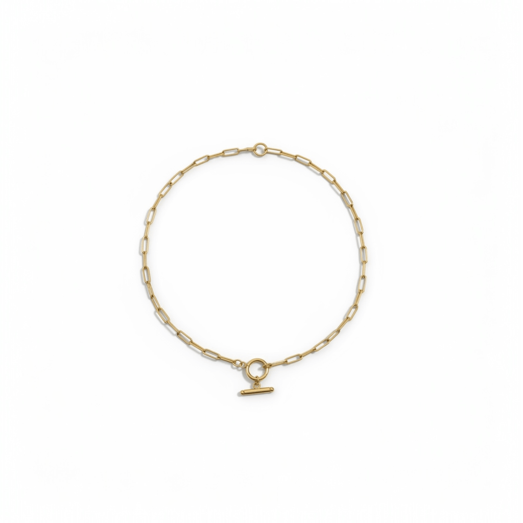 18K gold-plated link choker necklace laid flat in a circle – stainless steel