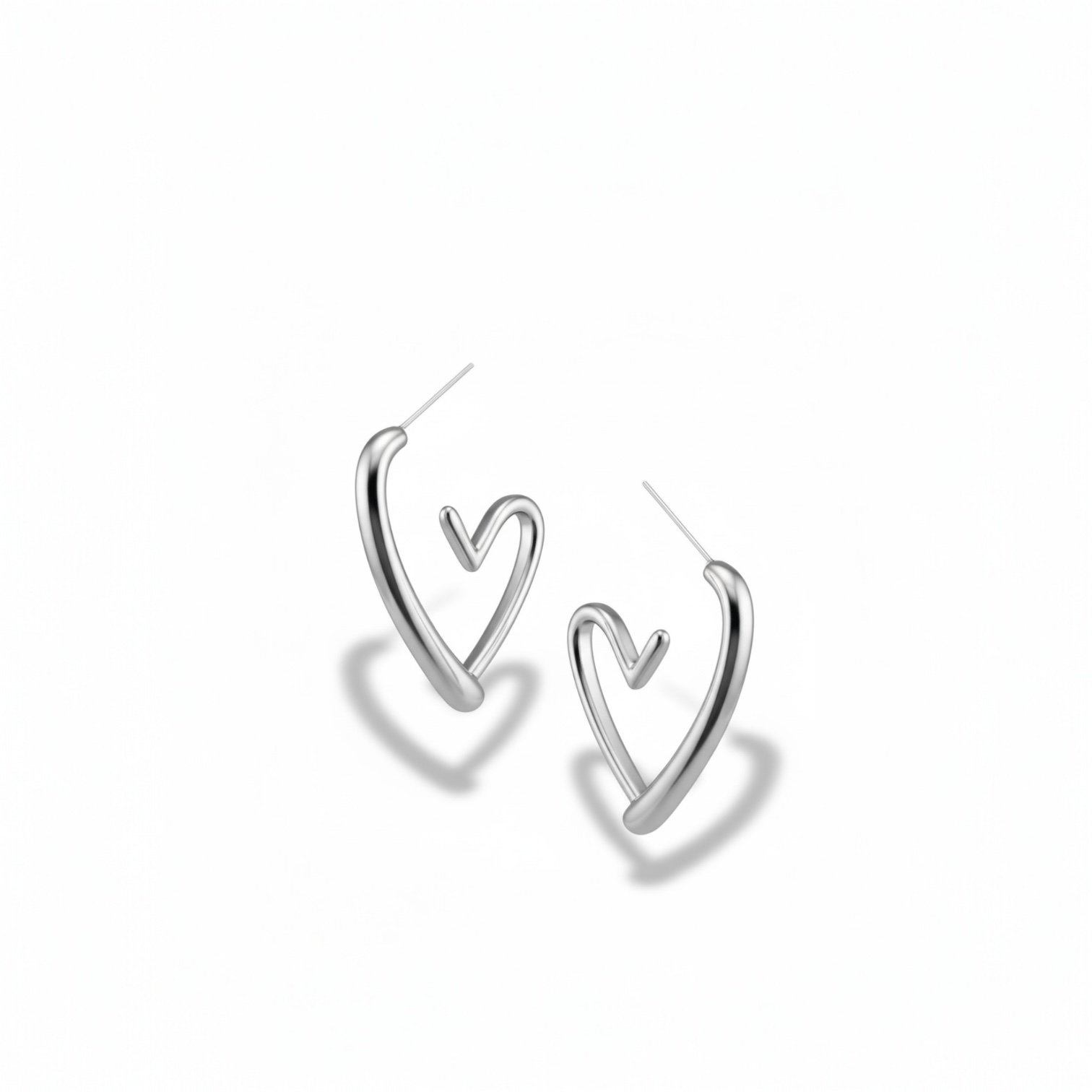 Fluid Heart Silver Earrings - OMON