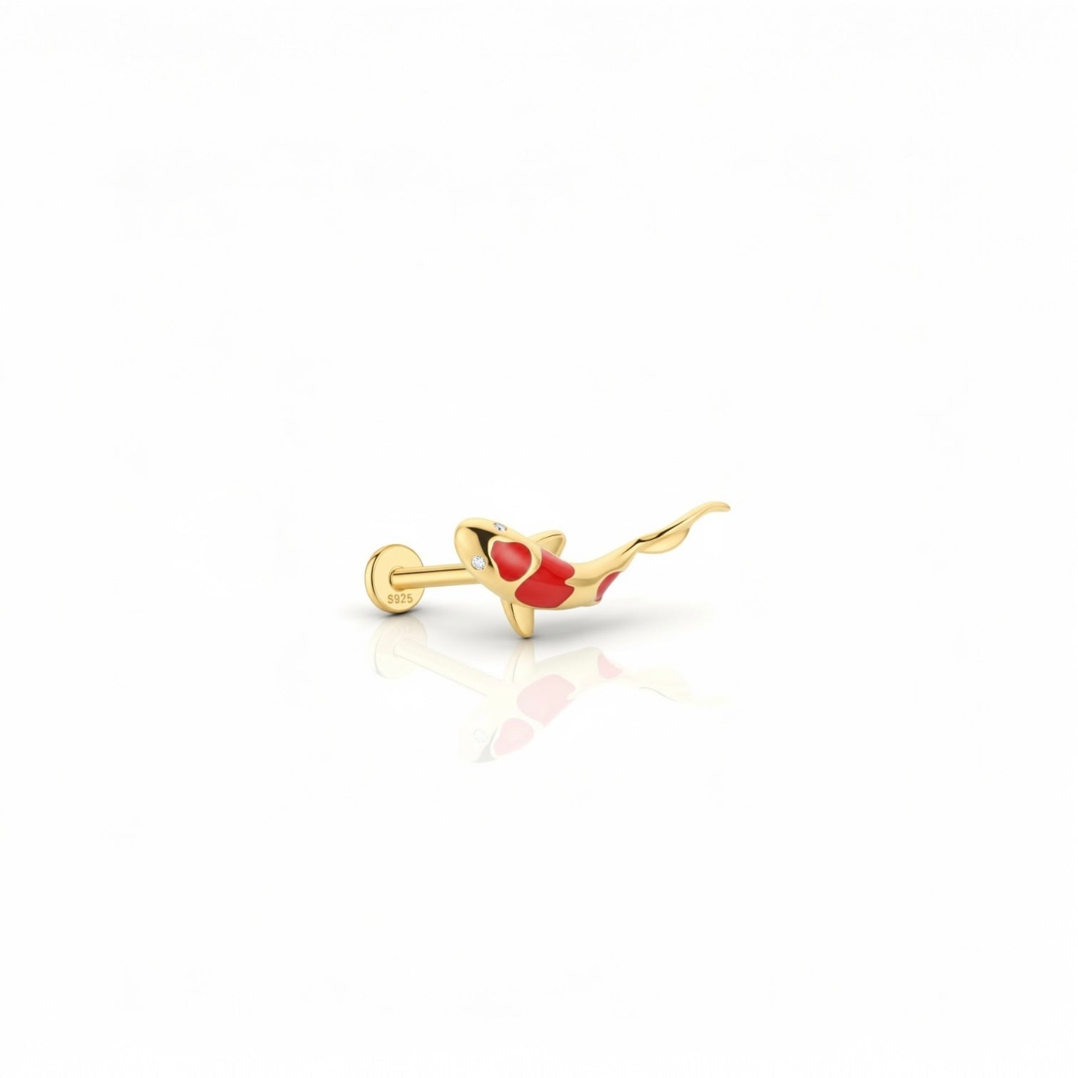 Gold koi fish cartilage stud in 925 sterling silver with red enamel — OMON