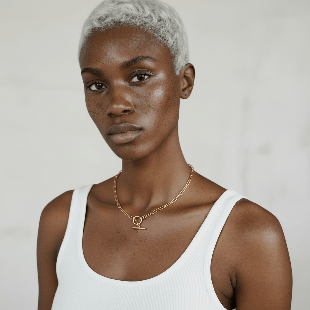 Link Choker Necklace 18 Gold plated -how it looks when worn, everyday minimalist style – OMON jewelry