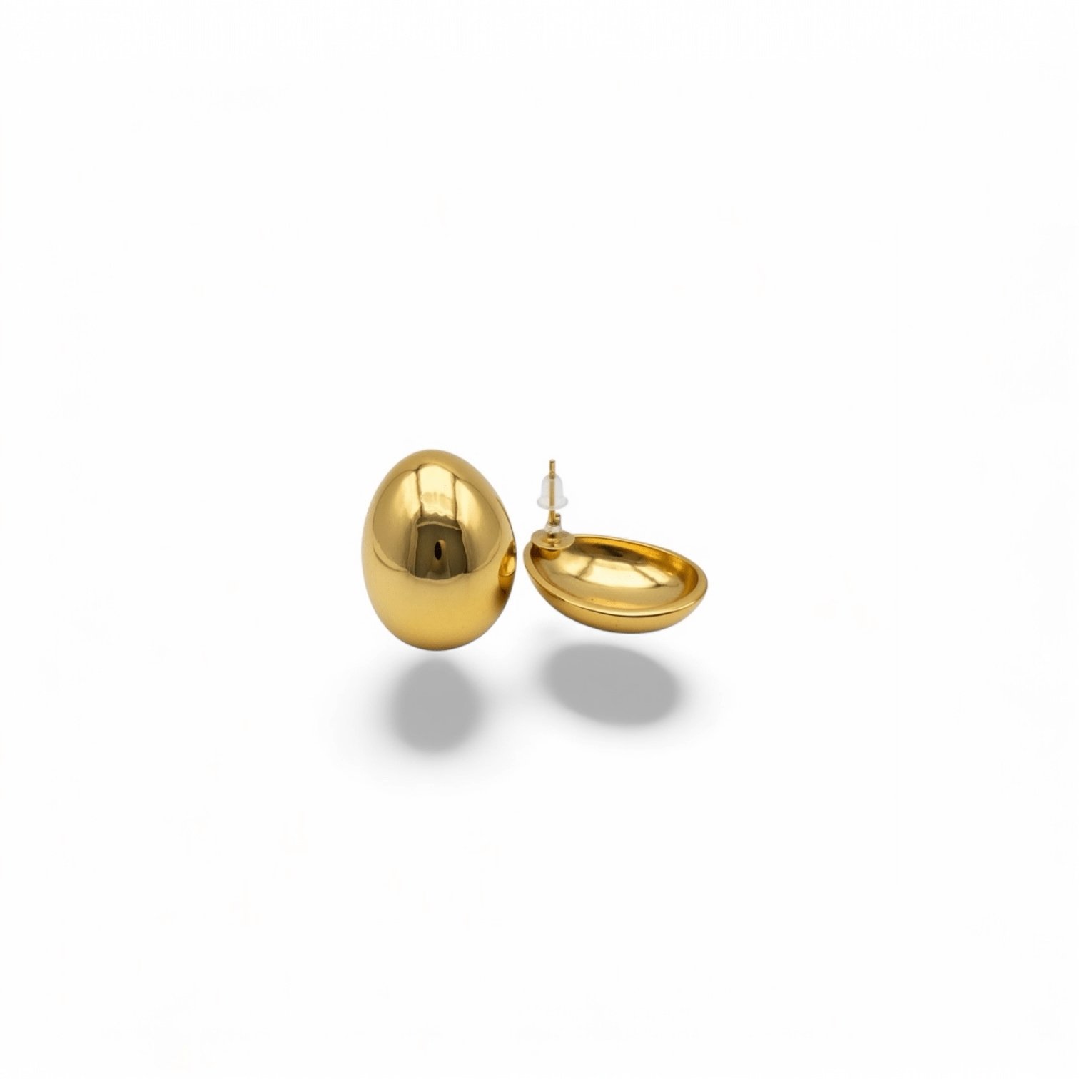 Sculpted egg dome stud earrings – 18K gold-plated stainless steel – product photo